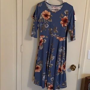3 dresses! Great deal!!